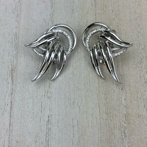 1940’s Emmons vintage silver tone shoe clips.